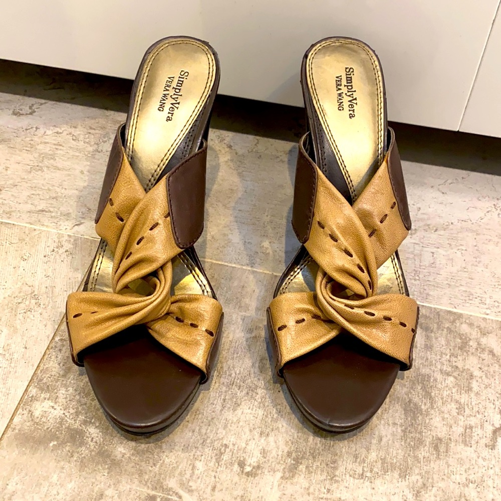 Simply Vera sandals